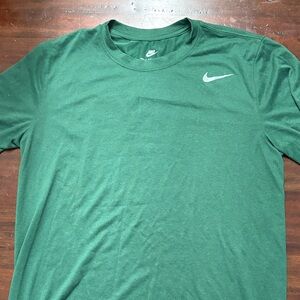 Nike Men's Forest Green Short Sleeve Tee